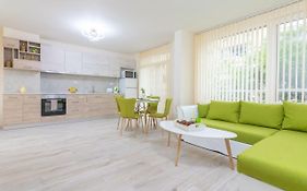 Domus Apartments Grand With Parking